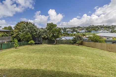 Photo of property in 233 Vipond Road, Stanmore Bay, Whangaparaoa, 0932