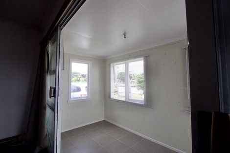 Photo of property in 15 Barrett Road, Whalers Gate, New Plymouth, 4310