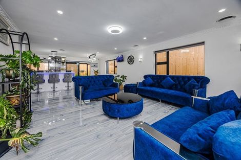 Photo of property in 29a Plumley Crescent, Mangere, Auckland, 2022
