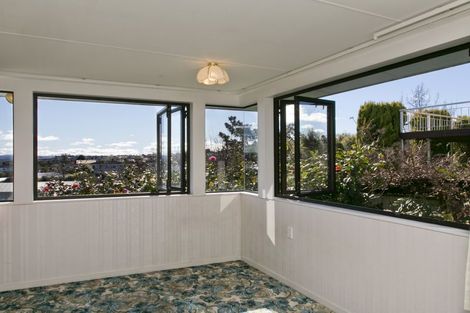 Photo of property in 11 Kempton Place, Richmond Heights, Taupo, 3330