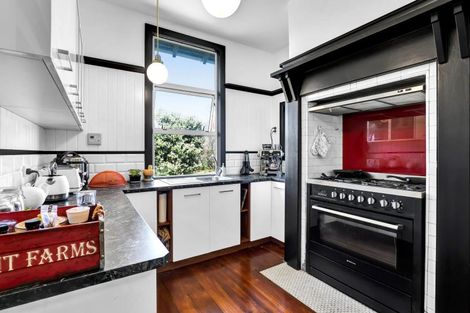 Photo of property in 58 South Road, Manaia, 4612