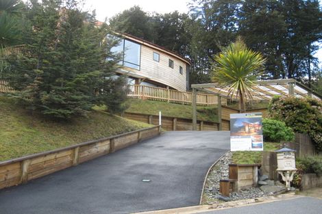 Photo of property in 12 Scott Place, Fernhill, Queenstown, 9300