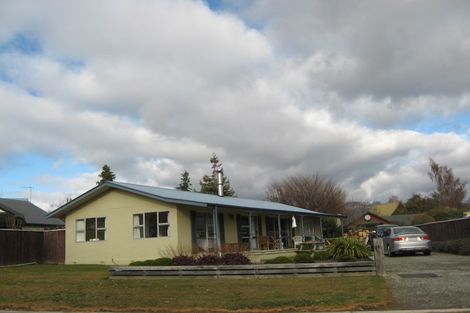 Photo of property in 62 Hunter Crescent, Wanaka, 9305