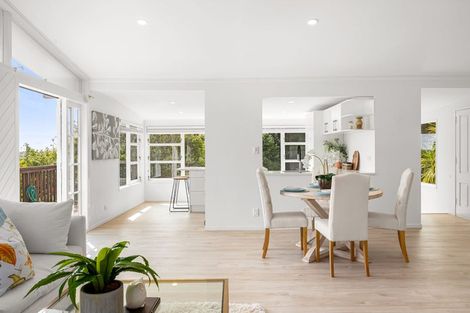 Photo of property in 41 Hatherlow Street, Glenfield, Auckland, 0629