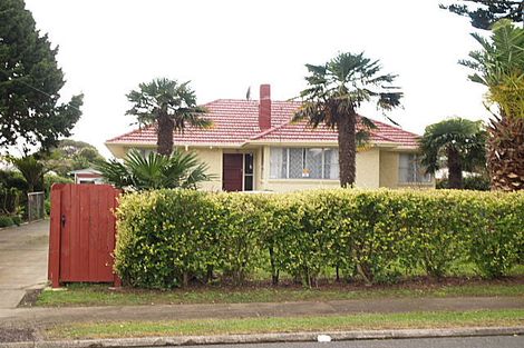 Photo of property in 13 Mervan Street, Mangere East, Auckland, 2024