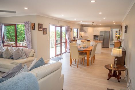 Photo of property in 59 Cable Bay Block Road, Cable Bay, 0420