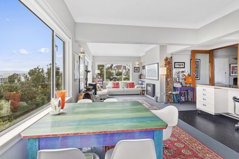 Photo of property in Samoa High Commission, 3/1 Wesley Road, Kelburn, Wellington, 6012