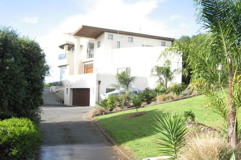 Photo of property in 147 Mellons Bay Road, Mellons Bay, Auckland, 2014