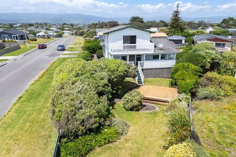 Photo of property in 1 Karaka Street, Otaki Beach, Otaki, 5512