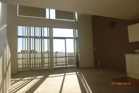 Photo of property in 7f/30 Westward Ho, Glen Eden, Auckland, 0602