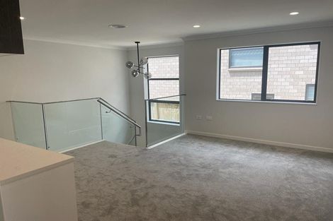 Photo of property in 7 Haku Road, Flat Bush, Auckland, 2019