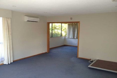 Photo of property in 39 Tintern Avenue, Avonhead, Christchurch, 8042