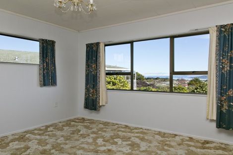 Photo of property in 11 Kempton Place, Richmond Heights, Taupo, 3330