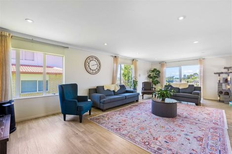 Photo of property in 1177 Whangaparaoa Road, Gulf Harbour, Whangaparaoa, 0930