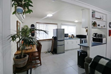 Photo of property in 121c Bell Road, Waiwhetu, Lower Hutt, 5010