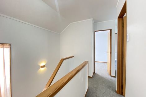 Photo of property in 4/43-53 Chivalry Road, Glenfield, Auckland, 0629