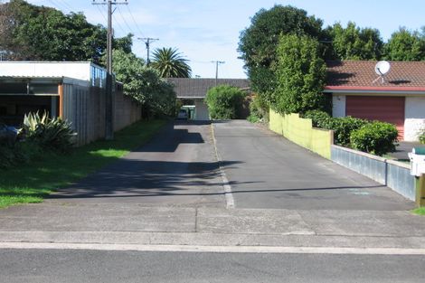 Photo of property in 2/51 Fairview Road, Papatoetoe, Auckland, 2025