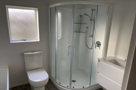 Photo of property in 2 Waimarie Park, Levin, 5510