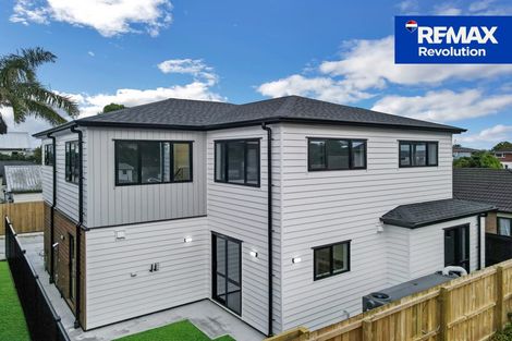 Photo of property in 21 Blanes Road, Weymouth, Auckland, 2103