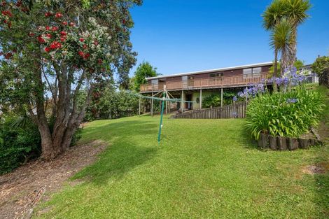 Photo of property in 23 John Road, Stanmore Bay, Whangaparaoa, 0932