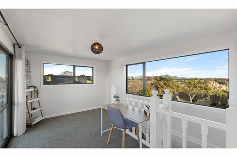 Photo of property in 263 Lake Terrace Road, Shirley, Christchurch, 8061