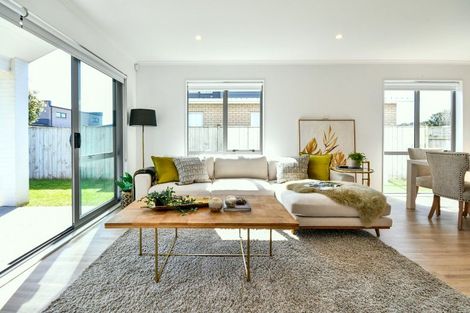 Photo of property in 9 Waituarua Drive, Takanini, 2112