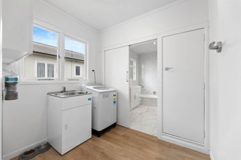 Photo of property in 12 Winter Street, Fairfield, Hamilton, 3214