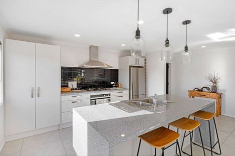 Photo of property in 15 Buckingham Place, Springvale, Whanganui, 4501