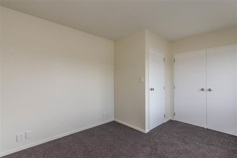 Photo of property in Krisley Court, 15/6 Ambrico Place, New Lynn, Auckland, 0600