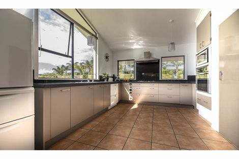 Photo of property in 38 Riddell Road, Kerikeri, 0230