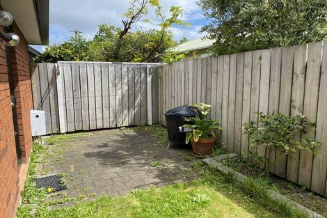 Photo of property in 2/17 Copeland Street, Hutt Central, Lower Hutt, 5011
