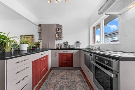 Photo of property in 2/39 Aramoana Avenue, Devonport, Auckland, 0624