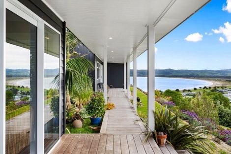 Photo of property in 6a Seaview Drive, Mahia, 4198