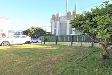 Photo of property in 15 Owen Street, Newtown, Wellington, 6021