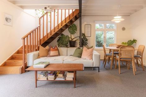 Photo of property in 33 Tainui Road, Titirangi, Auckland, 0604