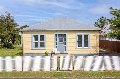 Photo of property in 17 Waite Street, Featherston, 5710