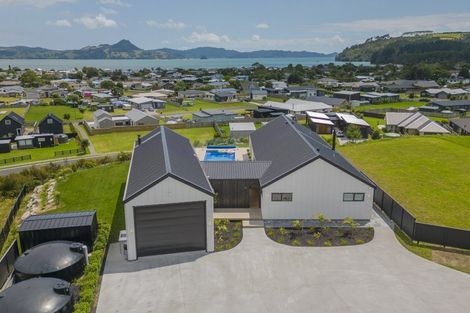 Photo of property in 5 Joyce Harsant Place, Cooks Beach, 3591