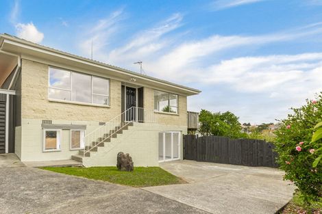 Photo of property in 2/12 Jenelin Road, Glendene, Auckland, 0602