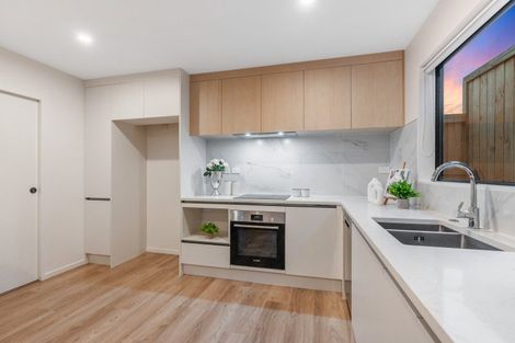 Photo of property in 165d Wiseley Road, West Harbour, Auckland, 0618