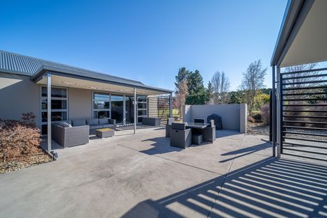 Photo of property in 23 Old Golf Course Road, Bridge Hill, Alexandra, 9320