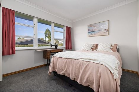Photo of property in 261 Ngatai Road, Otumoetai, Tauranga, 3110