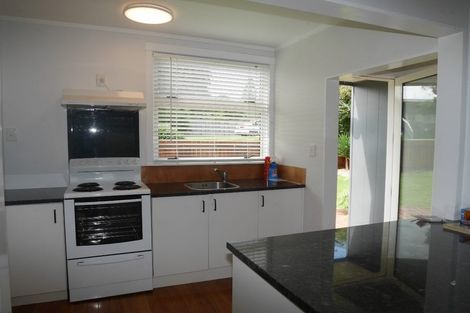 Photo of property in 3 Percival Road, Paraparaumu Beach, Paraparaumu, 5032