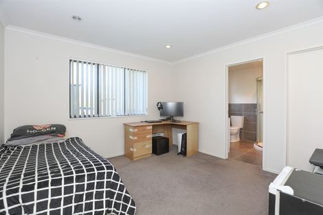 Photo of property in 10 Ribbonwood Close, Te Kauwhata, 3710