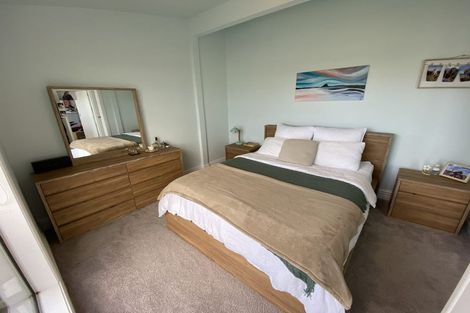 Photo of property in 8 Pari Tai Way, Houghton Bay, Wellington, 6023