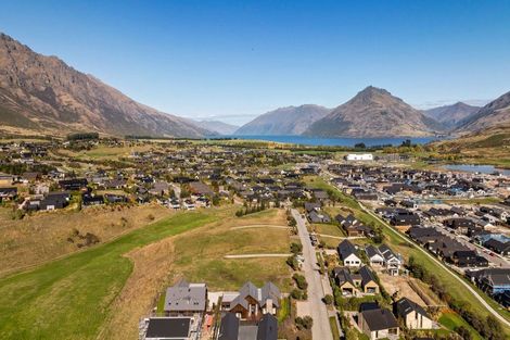 Photo of property in 30 Cunninghams Drive, Jacks Point, Queenstown, 9371