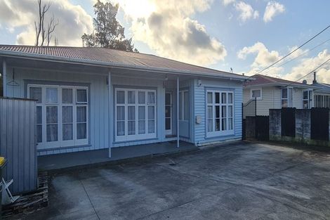 Photo of property in 6 Kingdale Road, Henderson, Auckland, 0610