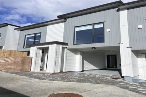 Photo of property in 8a Neptune Avenue, Beach Haven, Auckland, 0626