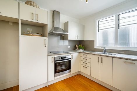 Photo of property in 17 Anne Street, Devonport, Auckland, 0624