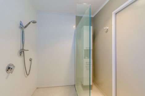 Photo of property in 11b Graham Grove, Waikanae, 5036