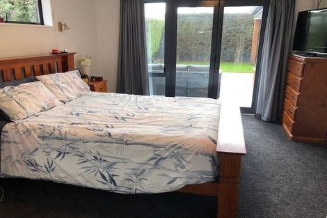 Photo of property in 152a Lincoln Road, Addington, Christchurch, 8024